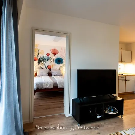 Festwiese - Modernes Apartment Nahe Neustadter Innenstadt Neustadt an der Weinstraße Buitenkant foto