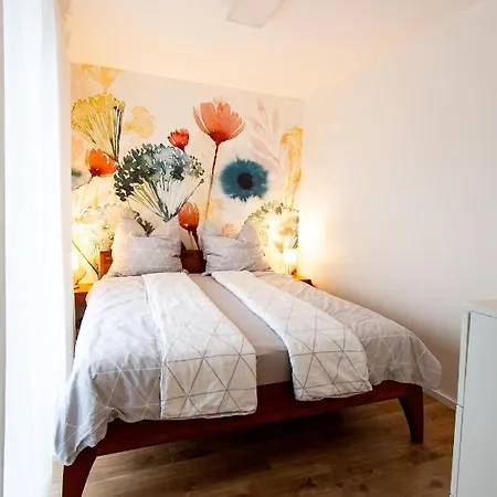 Festwiese - Modernes Apartment Nahe Neustadter Innenstadt Neustadt an der Weinstraße Buitenkant foto